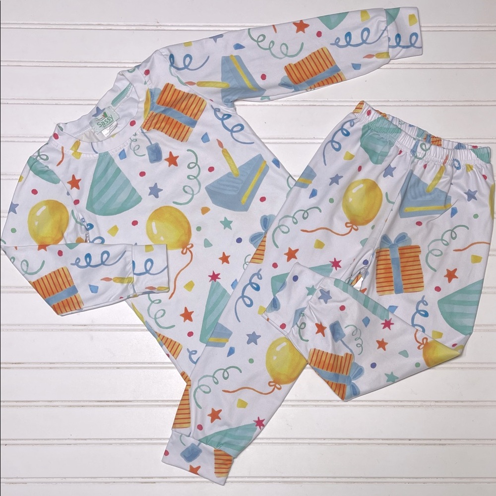 SASSY STITCHES EUC Birthday Pajama Set